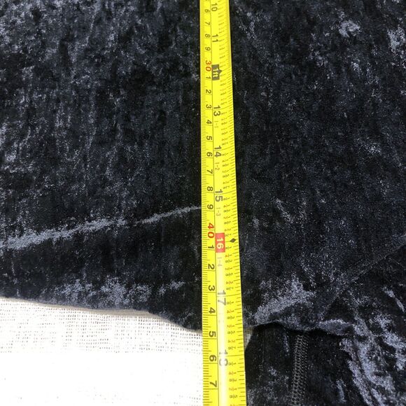 Lululemon All Aligned Mock Neck Top 10 Black Crushed Velvet Velour Crop Shirt - Picture 10 of 11